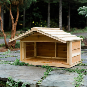 Outdoor cat feeding station - Feral cat food shelter