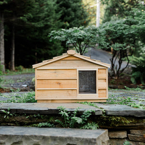 Outdoor cat house, weatherproof, water-resistant, wooden feral cat shelter